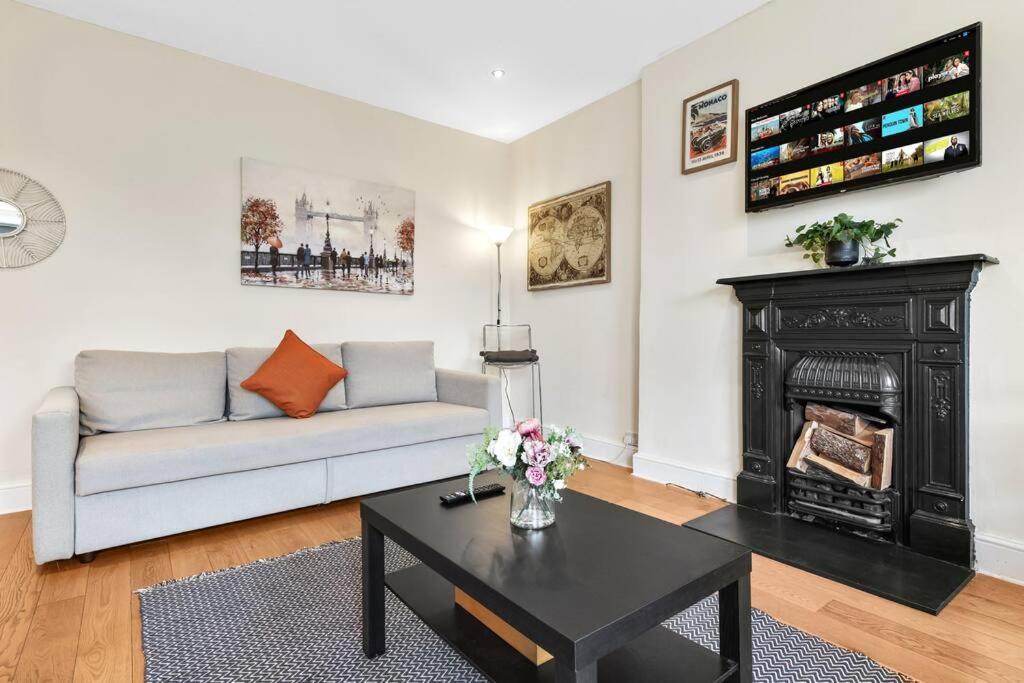 Spacious Sleep 11 With Terrace In Earls Court Ec99 London Exterior foto
