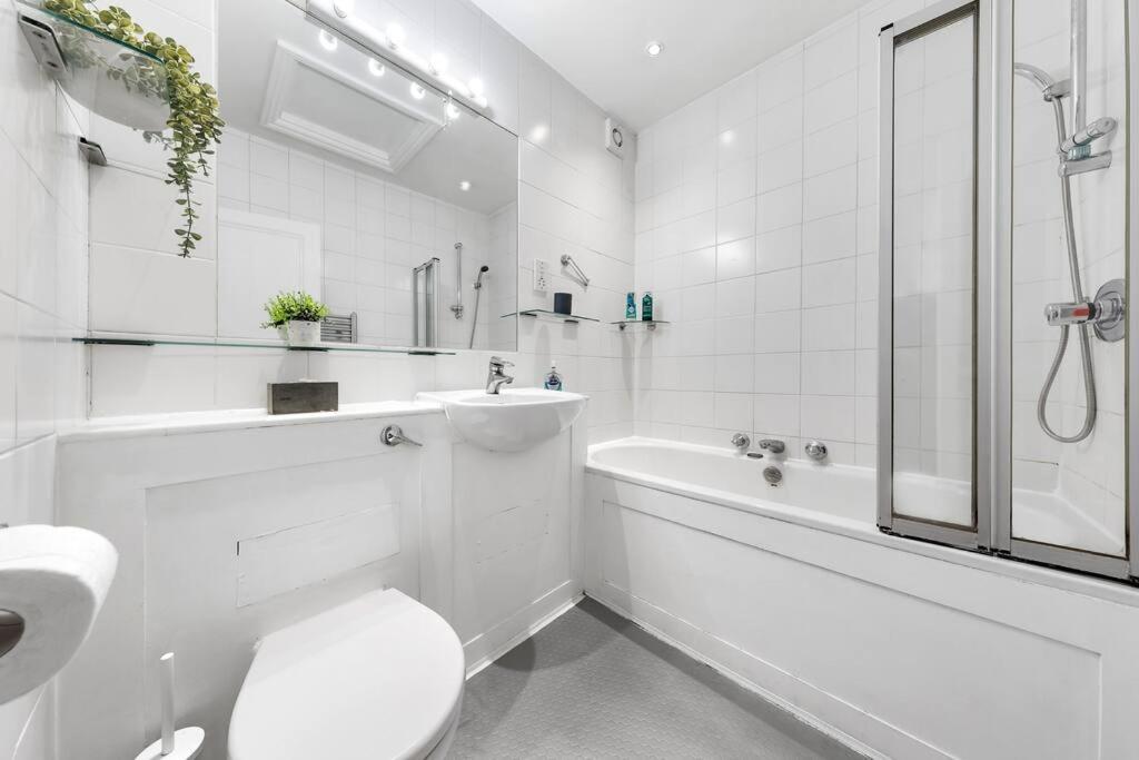 Spacious Sleep 11 With Terrace In Earls Court Ec99 London Exterior foto