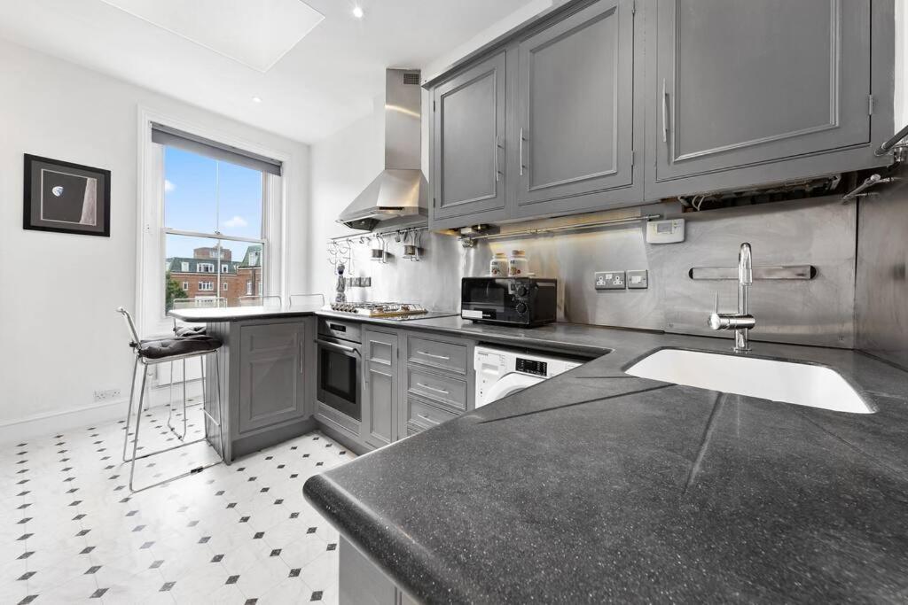 Spacious Sleep 11 With Terrace In Earls Court Ec99 London Exterior foto